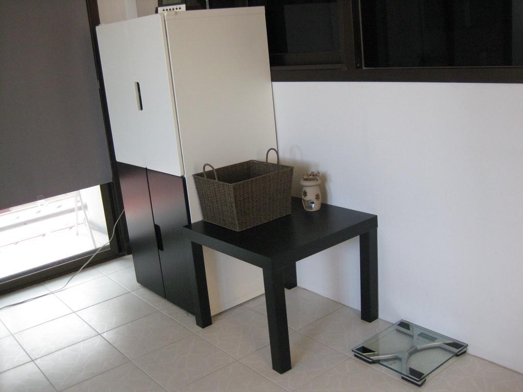 Rest 3 Hostel Bangkok Bagian luar foto